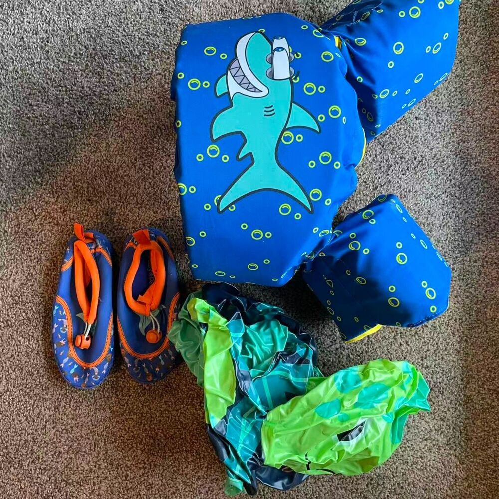 Kids Swim Bundle – Float Vest, swim ring & Water Shoes
